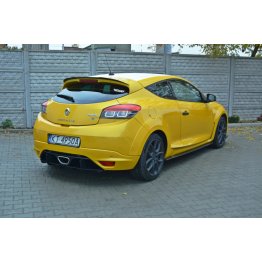 Накладка сплиттер на задний бампер на Renault Megane III RS